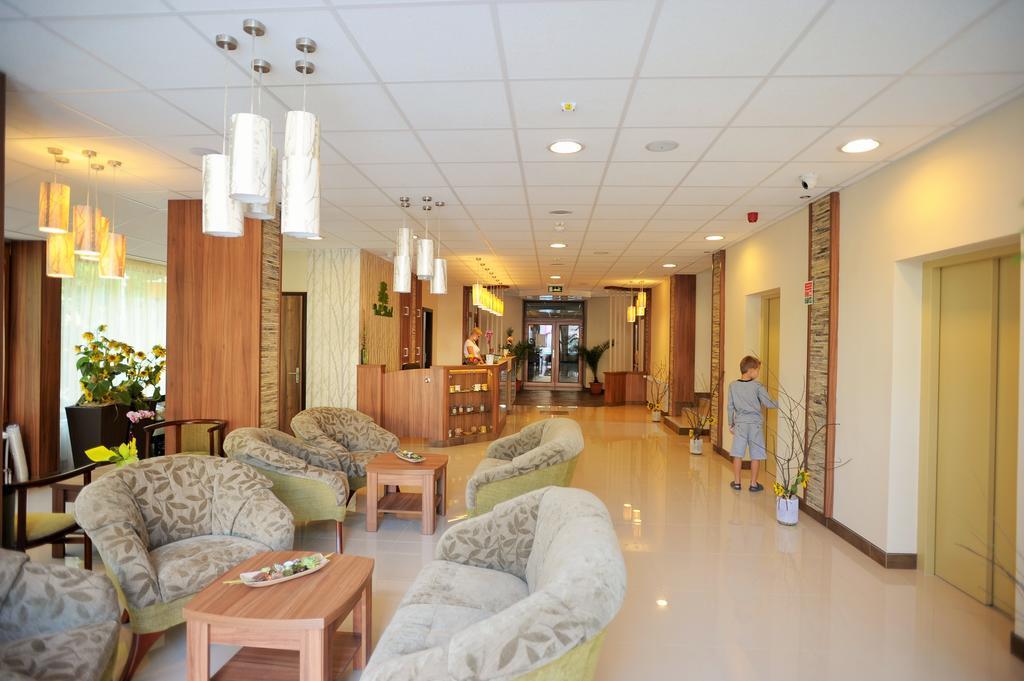 พาร์คโฮเต็ล กีล่า Hotel ยูลา ภายนอก รูปภาพ